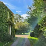 Propriete A 3 Mins Du Chateau Du Haras Du Pin