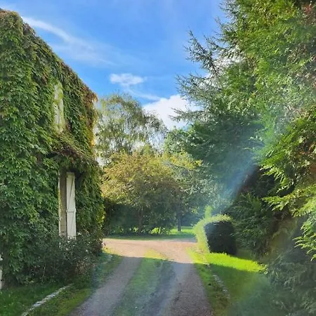 Propriete A 3 Mins Du Chateau Du Haras Du Pin