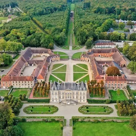 Propriete A 3 Mins Du Chateau Du Haras Du Pin *