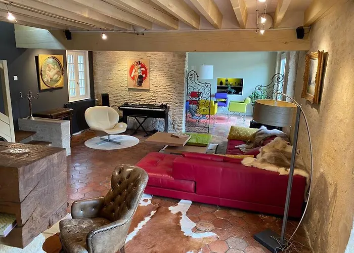 Propriete A 3 Mins Du Chateau Du Haras Du Pin Вилла